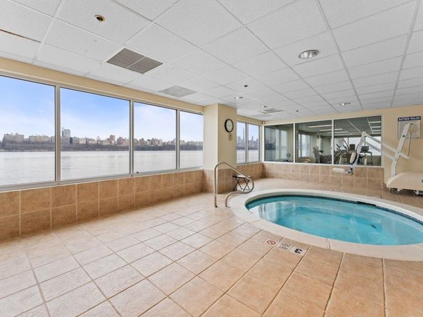 344 The Promenade 344, Edgewater NJ 07020