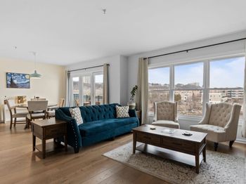 344 The Promenade