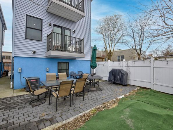 69 West 19th St, Bayonne NJ 07002