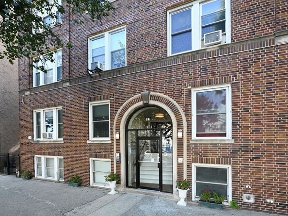57 Corbin Ave 44, Jersey City NJ 07306