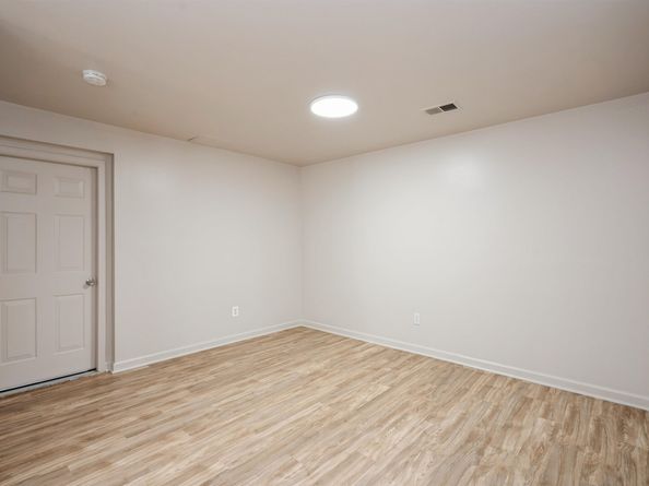16 Cypress St, Jersey City NJ 07305