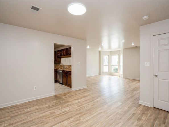 16 Cypress St, Jersey City NJ 07305
