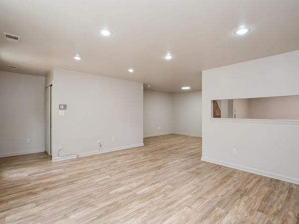 16 Cypress St, Jersey City NJ 07305