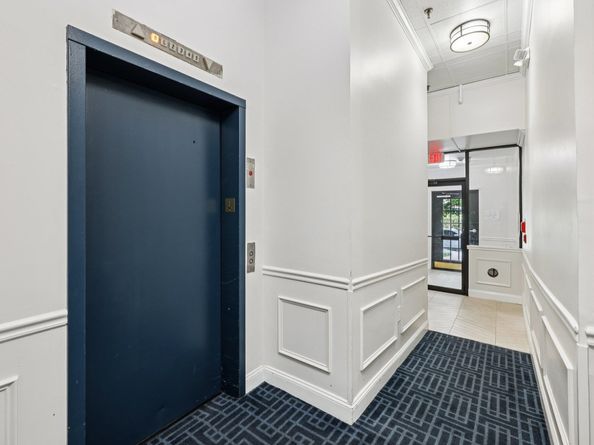 263 10th St 1E, Jersey City NJ 07302