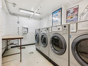 263 10th St 1E, Jersey City NJ 07302