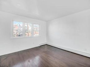 21 Freedom Pl, Jersey City NJ 07305