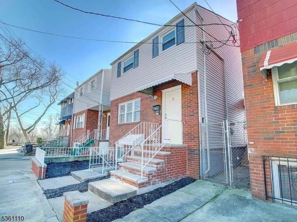 21 Freedom Pl, Jersey City NJ 07305