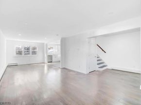 21 Freedom Pl, Jersey City NJ 07305