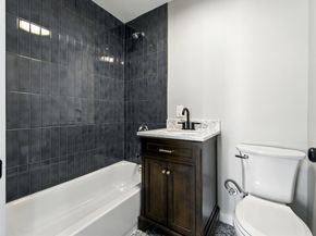 125 Custer Ave, Jersey City NJ 07305