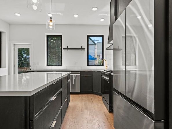 41 47th St, Weehawken NJ 07086