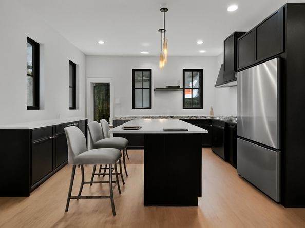41 47th St, Weehawken NJ 07086