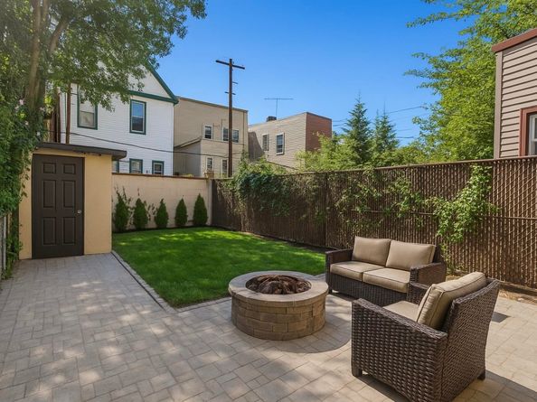 41 47th St, Weehawken NJ 07086
