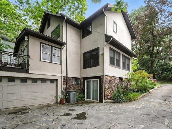 435 Park Ave, Leonia NJ 07605