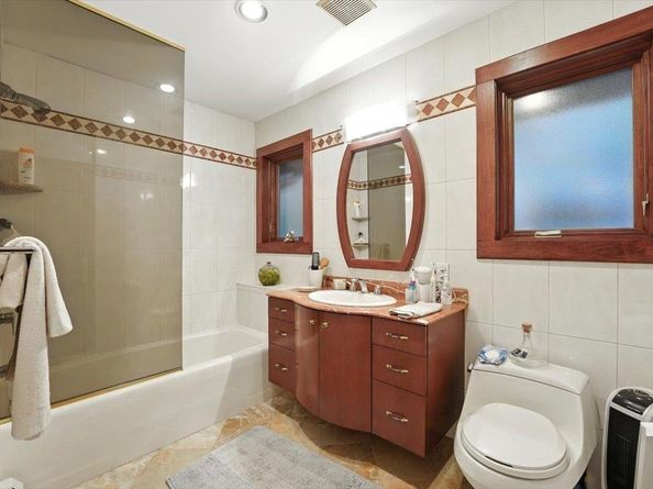 435 Park Ave, Leonia NJ 07605