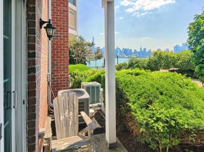 406 Newburgh Ct, West New York NJ 07093