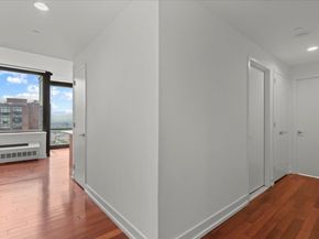 389 Washington St 34E, Jersey City NJ 07302