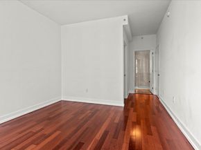 389 Washington St 34E, Jersey City NJ 07302