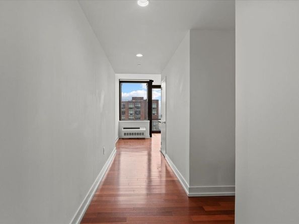 389 Washington St 34E, Jersey City NJ 07302