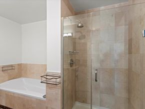 389 Washington St 34E, Jersey City NJ 07302