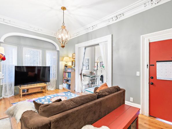 70 Reservoir Ave, Jersey City NJ 07307