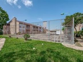 6633 W Airport Boulevard 812, Houston TX 77035