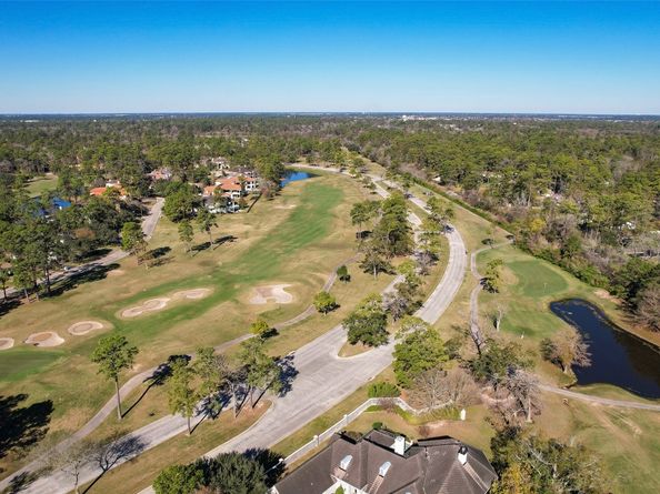 2726 N Southern Oaks Drive, Houston TX 77068