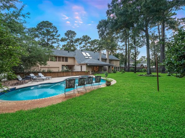 1722 Chestnut Grove Lane, Kingwood TX 77345