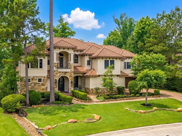 50 S Badger Lodge Circle, The Woodlands TX 77389