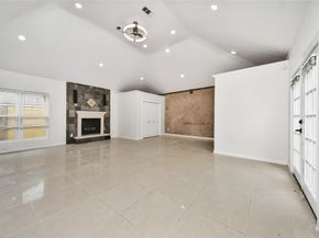 15719 Baytree, Houston TX 77070
