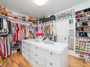 3430 Shadowwalk Drive, Houston TX 77082