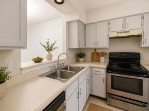 7589 Cambridge Street B, Houston TX 77054