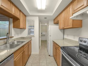 9662 Westview Drive 5, Houston TX 77055