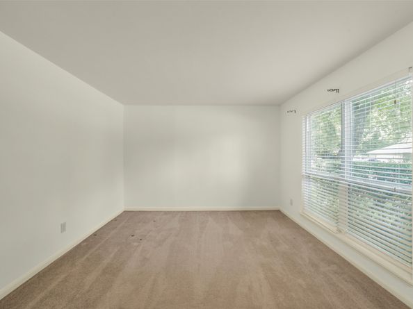 9662 Westview Drive 5, Houston TX 77055