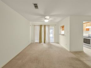 9662 Westview Drive 5, Houston TX 77055