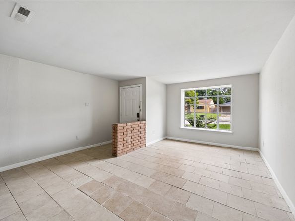 3919 Heatherbrook Drive, Houston TX 77045