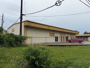 6040 Gessner Road, Houston TX 77041