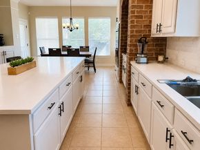 6 Meadow Rose Place, The Woodlands TX 77382