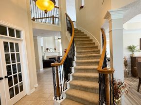 6 Meadow Rose Place, The Woodlands TX 77382