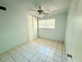 12027 Greenwood Forest Drive 29D, Houston TX 77066