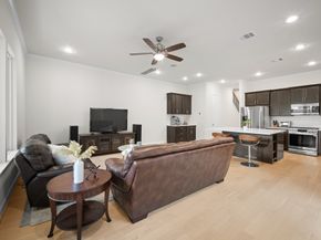 1648 Bonnie Brae Street, Houston TX 77006