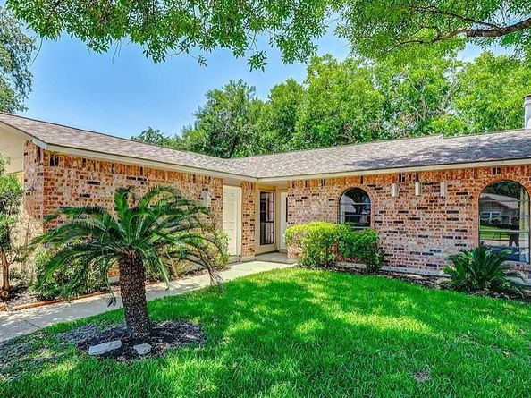 17302 S Yorkglen Drive, Houston TX 77084