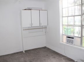7017 Sherman Street, Houston TX 77011