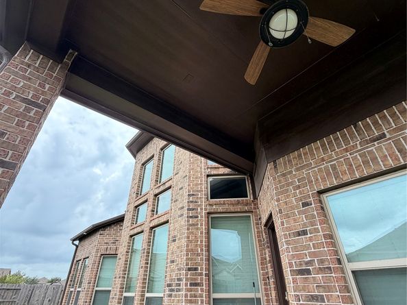 9722 Lauren Briar Lane, Humble TX 77396