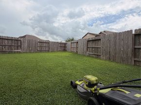 9722 Lauren Briar Lane, Humble TX 77396