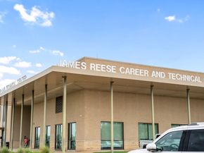 511 Somerset Drive, Sugar Land TX 77479