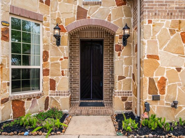 511 Somerset Drive, Sugar Land TX 77479