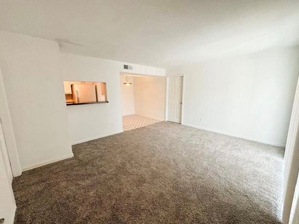 8100 Creekbend Drive 152, Houston TX 77071