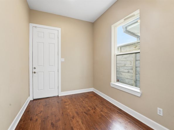 2206 Holman Street, Houston TX 77004