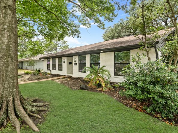 5510 Braesvalley Drive, Houston TX 77096