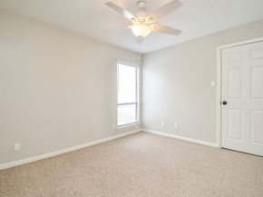7655 S Braeswood Boulevard 27, Houston TX 77071